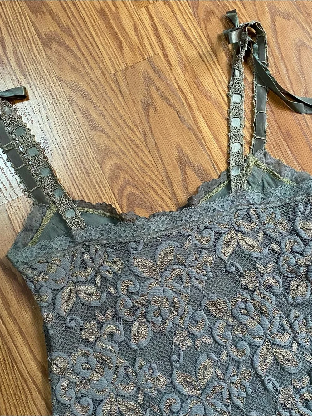Deadstock 90s/Y2k Ann Ferriday Lace Ribbon Detail Cami Tank Top - Olive Green - Picture 6 of 10